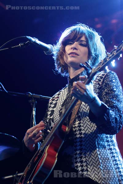 NICOLE ATKINS - 2013-04-25 - PARIS - Le Trianon - 